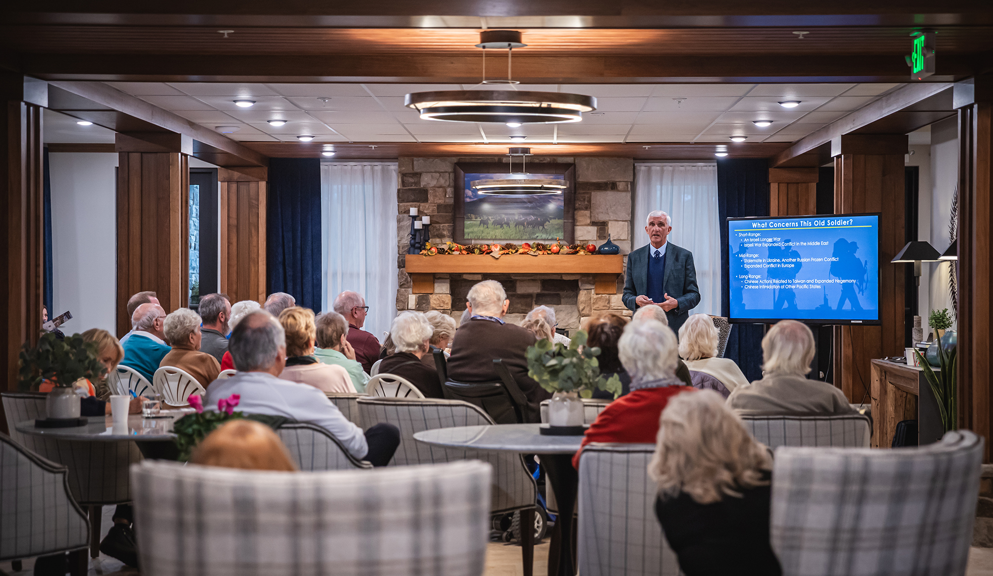 CNN News Analyst Visits Sandhill Shores for Veterans Commemoration